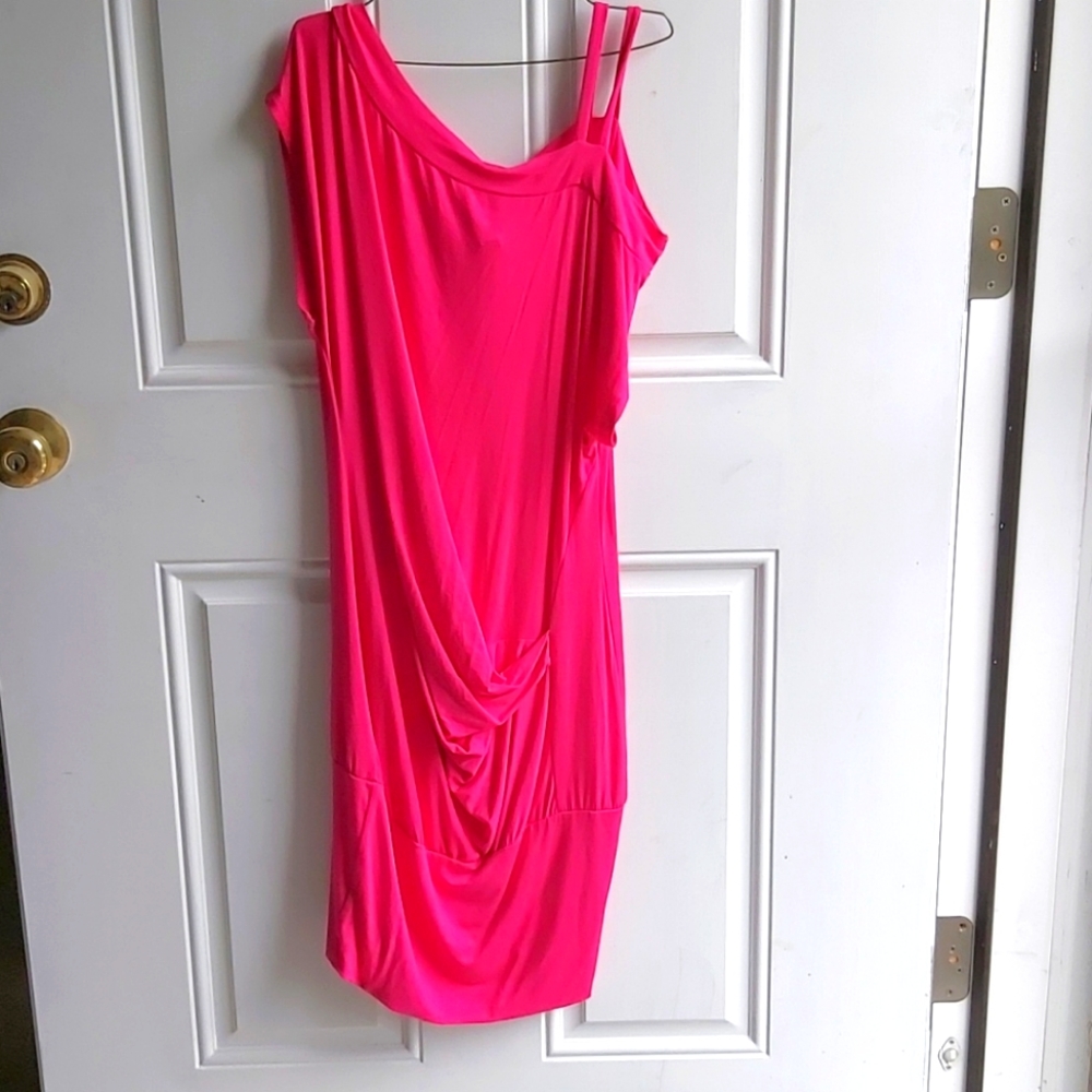 One shoulder mini